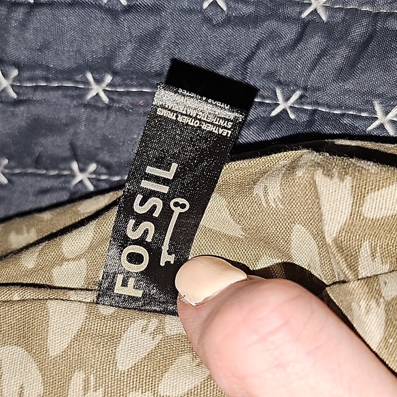 FOSSIL tote - Picture 8 of 8